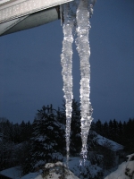 Foto 19 - Eiszapfen vor dem Fenster