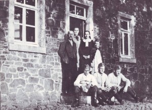 RE-1-Seite17-Familie Hubert Roentgen mit Einquartierung Mai 1940